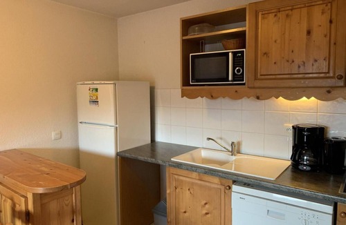 Saint-Gervais-les-Bains Apartment | 3rd floor, swimming pool, balcony, tv, ski locker, 40m², Saint Gervais