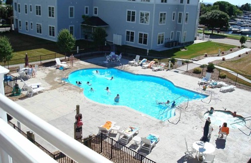 Ludington Condo | 3rd Floor, 3 Bed, 2 Bath Downtown Condo w/Excellent Views of Marina & Harbor