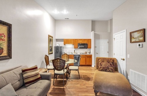 Nashville Condo | 3rd Floor Back Side Penthouse Suite - 307 by Grand Wood Suites