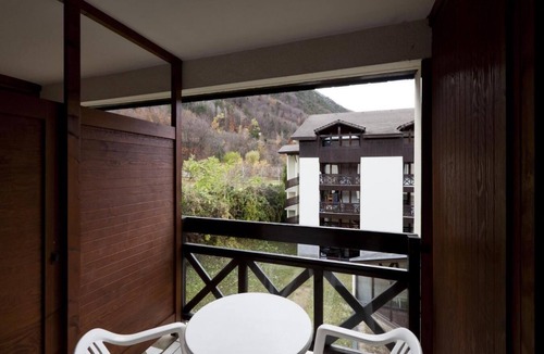 Brides-les-Bains Apartment | 3rd floor, balcony, tv, ski locker, 28m², Brides Les Bains