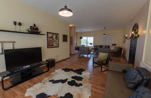 Amman Apartment | 3rd floor charmer, breathtaking views & location!