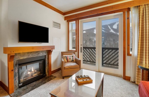 Spruce Peak Apartment | 3rd Floor Studio @ The Lodge at Spruce Peak