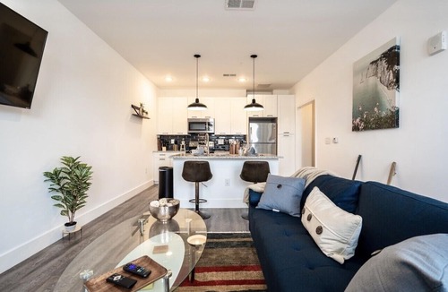 South Downtown Condo | 4/20 Friendly Benz Bungalow Atl GWCC