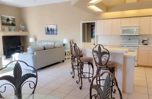 Saint Armands Key House | 4/3, Private Pool, Walk to St. Armands and Beach