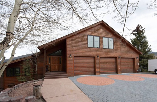 Dillon House | 4,366 sq ft Beautiful 6 Bedroom Home Next to Lake Dillon and the Best Skiing
