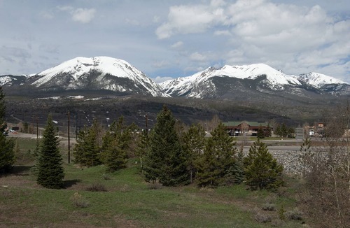 Dillon House | 4,366 sq ft Beautiful 6 Bedroom Home Next to Lake Dillon and the Best Skiing