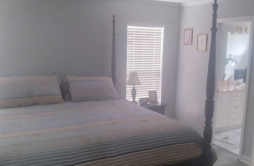 North Augusta House | 4 bed 2 bath, 15 minutes to augusta national.