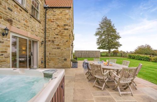 Tunstall House | 4 Bed in Catterick oc-y33625