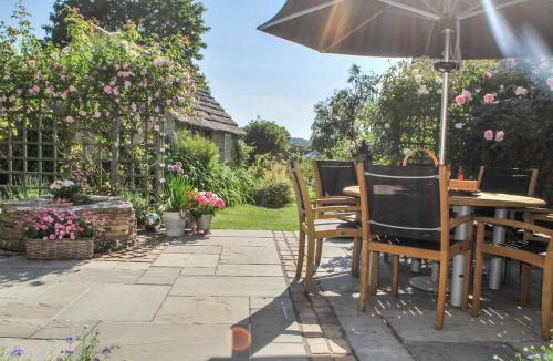 Corfe Castle Village House | 4 Bed in Corfe Castle oc-ic126