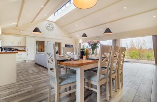 Halesworth House | 4 Bed in Heveningham oc-w29036