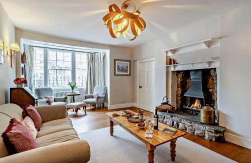 Middleham House | 4 Bed in Middleham oc-g0189