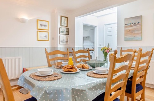 Ringstead House | 4 Bed in Ringstead (oc-k30839)