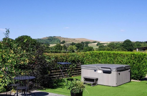 Bedchester House | 4 Bed in Shaftesbury oc-76544