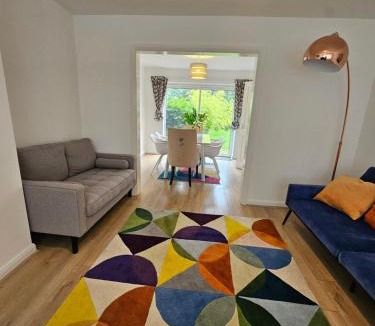 Northwich House | 4 Bed in the heart of Hartford