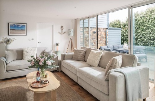 Trebetherick Cottage | 4 Bed in Trebetherick (oc-l50183)