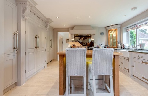 Wareham Cottage | 4 Bed in Wareham (oc-r30563)