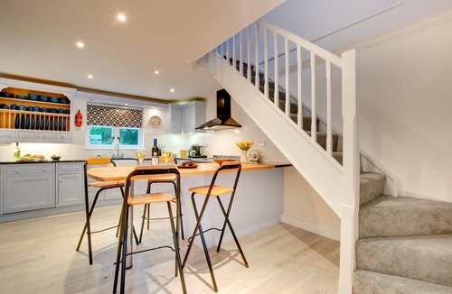 Waren Mill Cottage | 4 Bed in Waren Mill (oc-24339)