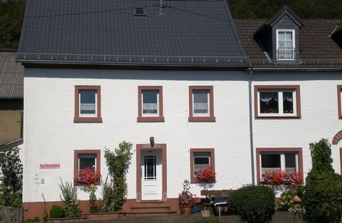 Loogh Apartment | 4-bed vacation apartment Igelheim - Ferienhof An der Lay