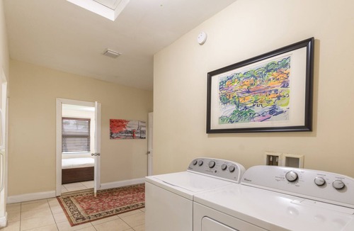 Highland Garden House | 4 Bedroom 3 bath - central to everything. TV in every bedroom, central air. Wifi