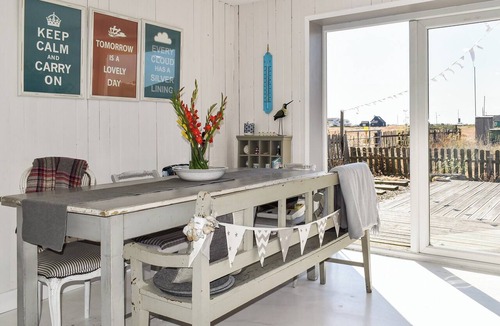 Dungeness Cottage | 4 bedroom accommodation in Lydd-on-Sea, near Dungeness