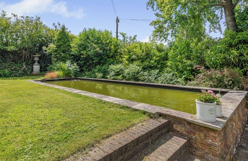 Crowborough Cottage | 4 bedroom accommodation in Crowborough