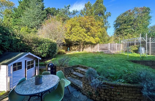 Locks Heath Cottage | 4 bedroom accommodation in Sarisbury Green, Southampton