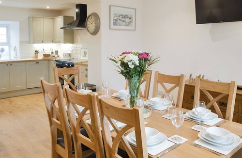Llanllyfni Cottage | 4 bedroom accommodation in Penygroes, near Caernarfon