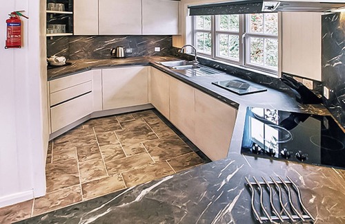 Milford on Sea Ski Chalet | 4 bedroom accommodation in Milford-on-Sea, Nr Lymington
