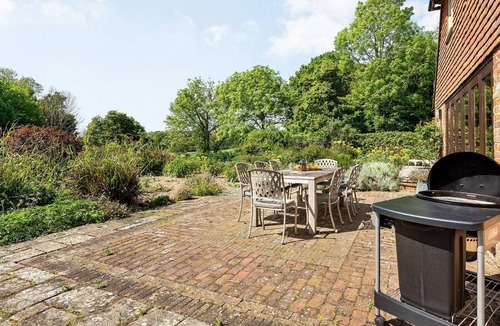 Rye Cottage | 4 bedroom accommodation in Peasmarsh