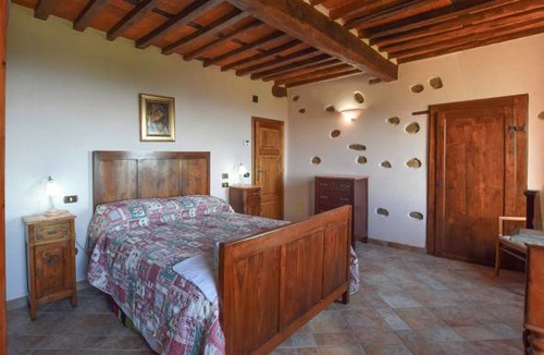 Pedona House | 4 bedroom accommodation in Camaiore
