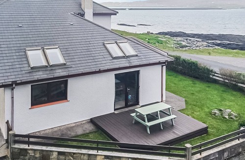 Aisgernis Cottage | 4 bedroom accommodation in East Kilbride, near Lochboisdale, South Uist