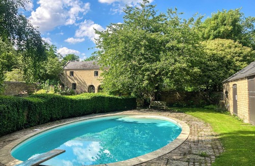 Stamford Cottage | 4 bedroom accommodation in Stamford, Lincolnshire