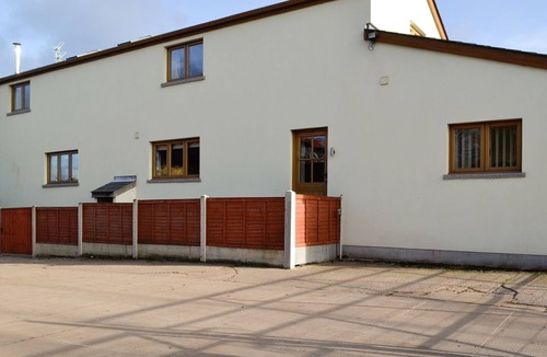 Monmouth Cottage | 4 bedroom accommodation in Wonastow, near Monmouth