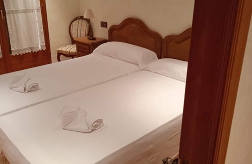 Cap Roig Apartment | 4 bedroom accommodation in Ampolla