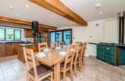 Newtown Cottage | 4 bedroom accommodation in Bwlch-y-ffridd, near Newtown