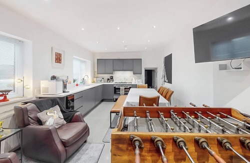 Coxhoe Cottage | 4 bedroom accommodation in Coxhoe, nearby Durham