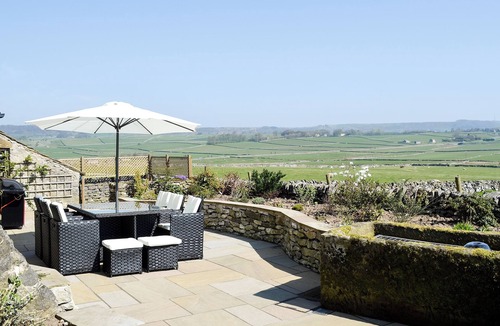 Litton Cottage | 4 bedroom accommodation in Wardlow, near Buxton