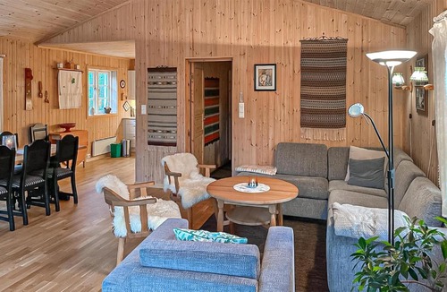 Sykkylven House | 4 Bedroom Cozy Home In Straumgjerde
