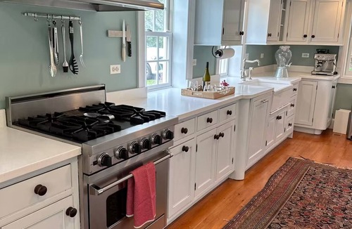 Blawenburg House | 4-bedroom farmhouse in beautiful Hopewell; 8 miles from Princeton University.