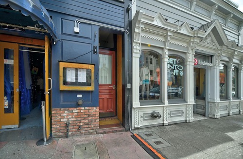 Cow Hollow Apartment | 4 Bedroom flat in ideal location by upscale shops, cafes. Fast WiFi
