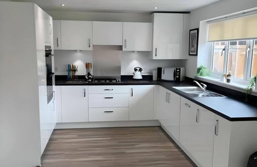Southampton House | 4-bedroom house in prime location