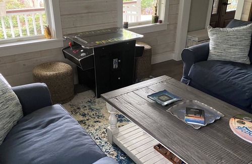 Vineyard Haven House | 4-bedroom house with pool and walking distance to Tisbury and Lake Tashmoo.