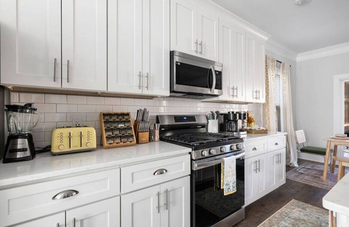 North Charleston Apartment | 4 Bedroom Park Circle Retreat with Pool!