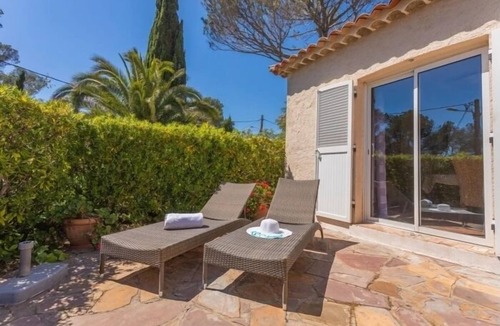 Boulouris-sur-Mer Villa | 4 bedroom villa. | swimming pool | parking | air conditioning