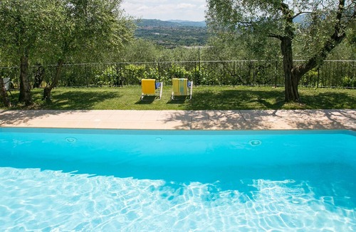 Mologno Villa | 4 Bedroom Villa with Private Fenced Pool in Garfagnana, Tuscany.