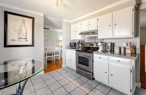 Park East House | 4 Bedrooms/5 Beds-Game Room~5 min Drive to College