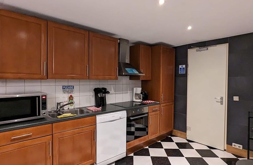 Red Light District Apartment | 4 Bedrooms in Apartment City Center