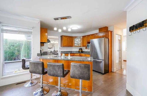 Fleetwood House | 4 Beds 3 Bath unique family home in prestigious neighbourhood nearby mall & park