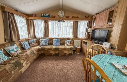Anderby Creek House | 4 Berth Caravan For Hire At Sunkist Holiday Park Near Skegness Ref 42084S