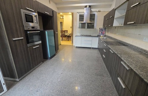 Sushant Lok Apartment | 4 bhk Luxurious Builder Floor with all amenities